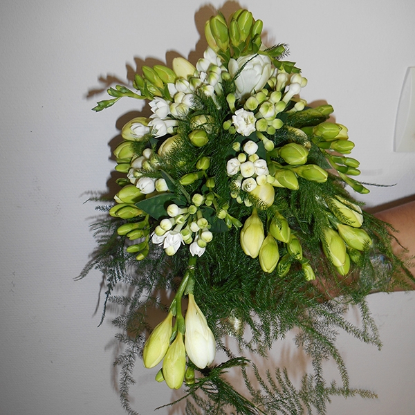 Bouquet de mariée fressias bouvardias